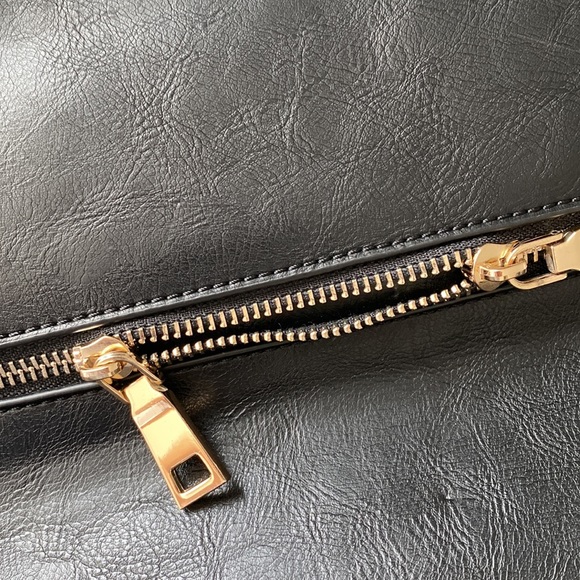 Backpack - Picture 5 of 10